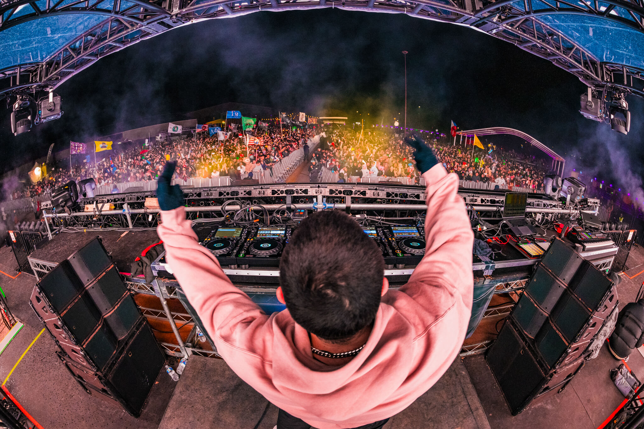 Early Offsite Wristband Pickup!